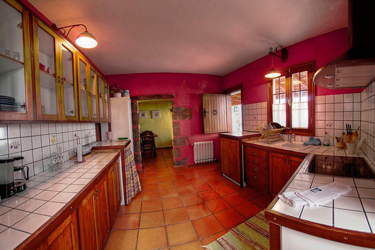 Geranios Rojos Guest House Las Rosas  Екстериор снимка